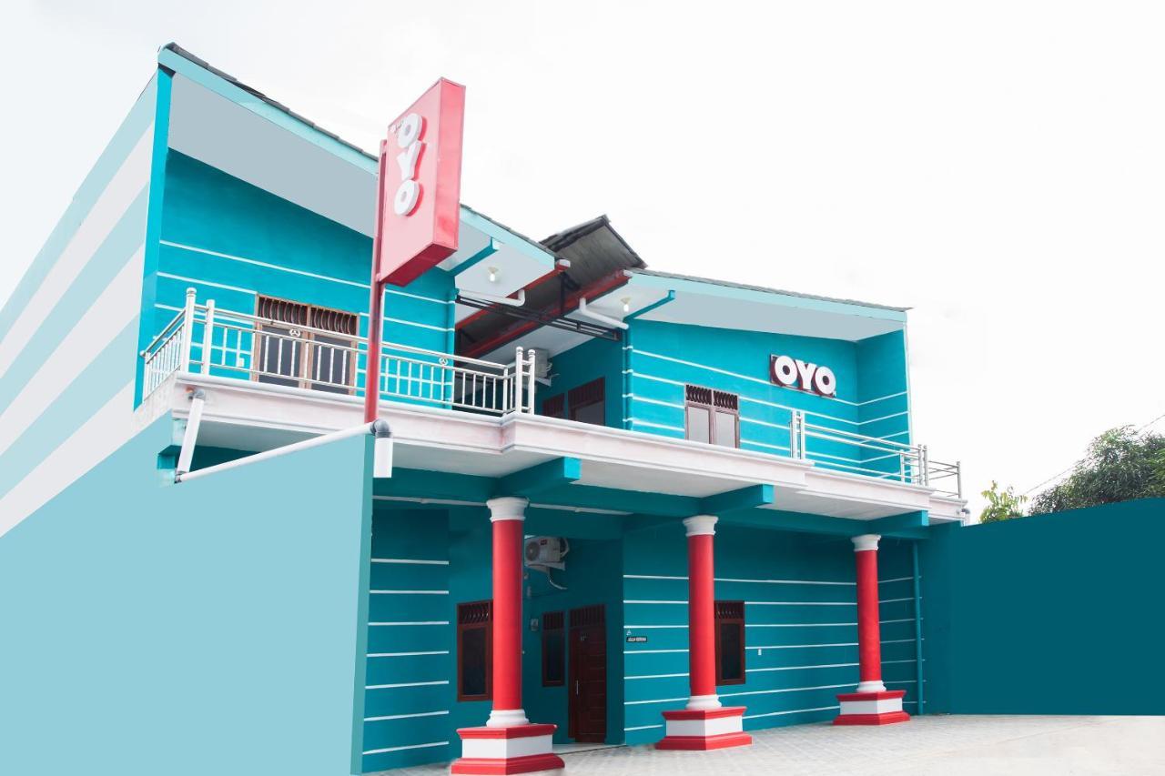 Oyo 1978 Pondok Indah Residence メダン エクステリア 写真
